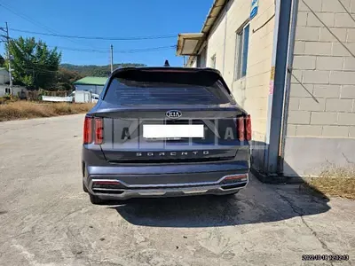 Photo 1 of 14: 2021 Kia Sorento, VIN KNARH81BGMA057928 — Korean insurance auction