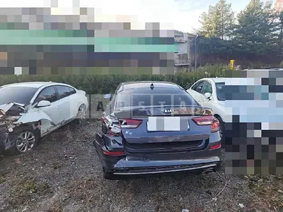 Photo 1 of 19: 2019 Kia K5 2.0 — Korean insurance auction