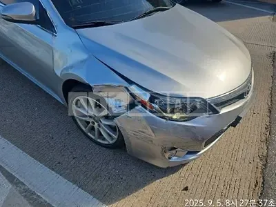 2015 TOYOTA AVARON