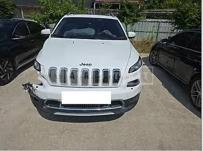 Photo 1 of 13: 2015 Jeep Cherokee — Korean insurance auction