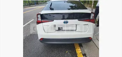 Photo 1 of 7: 2019 Toyota Prius 2WD — Korean insurance auction