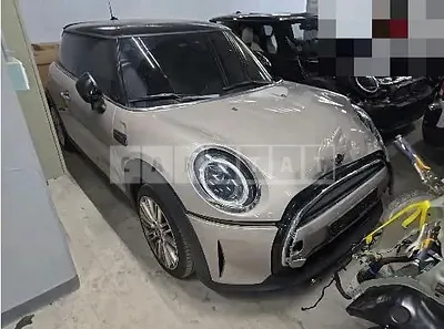 Photo 1 of 6: 2022 MINI Cooper — Korean insurance auction