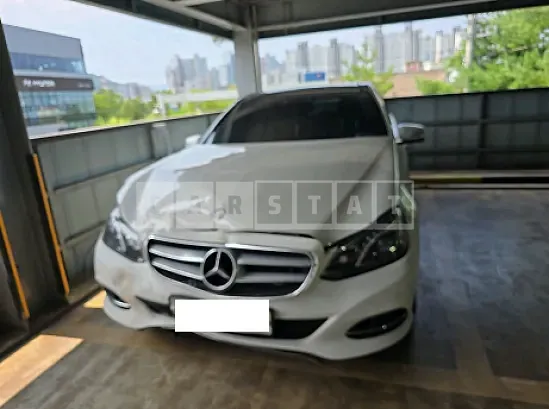 Photo 2 of 28: 2015 Mercedes-Benz E250 BlueTec 4Matic — Korean insurance auction