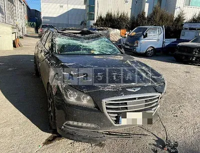 Photo 1 of 7: 2015 Genesis 3.8, VIN KMHGN41EDFU081506 — Korean insurance auction