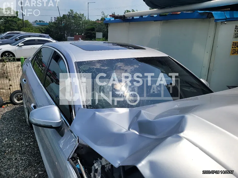 Photo 2 of 20: 2016 Audi A4 45 TFSI, VIN WAUZZZF40GA068716 — Korean insurance auction