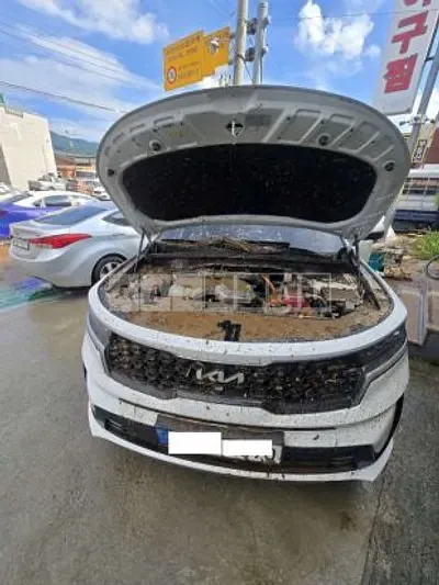 Photo 1 of 18: 2023 Kia Sorento — Korean insurance auction