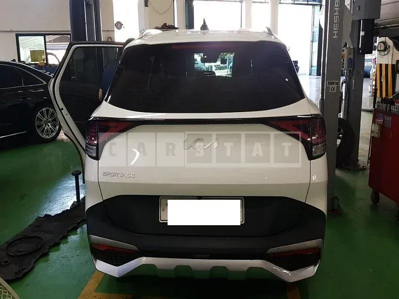 Photo 2 of 26: 2022 Kia Sportage — Korean insurance auction