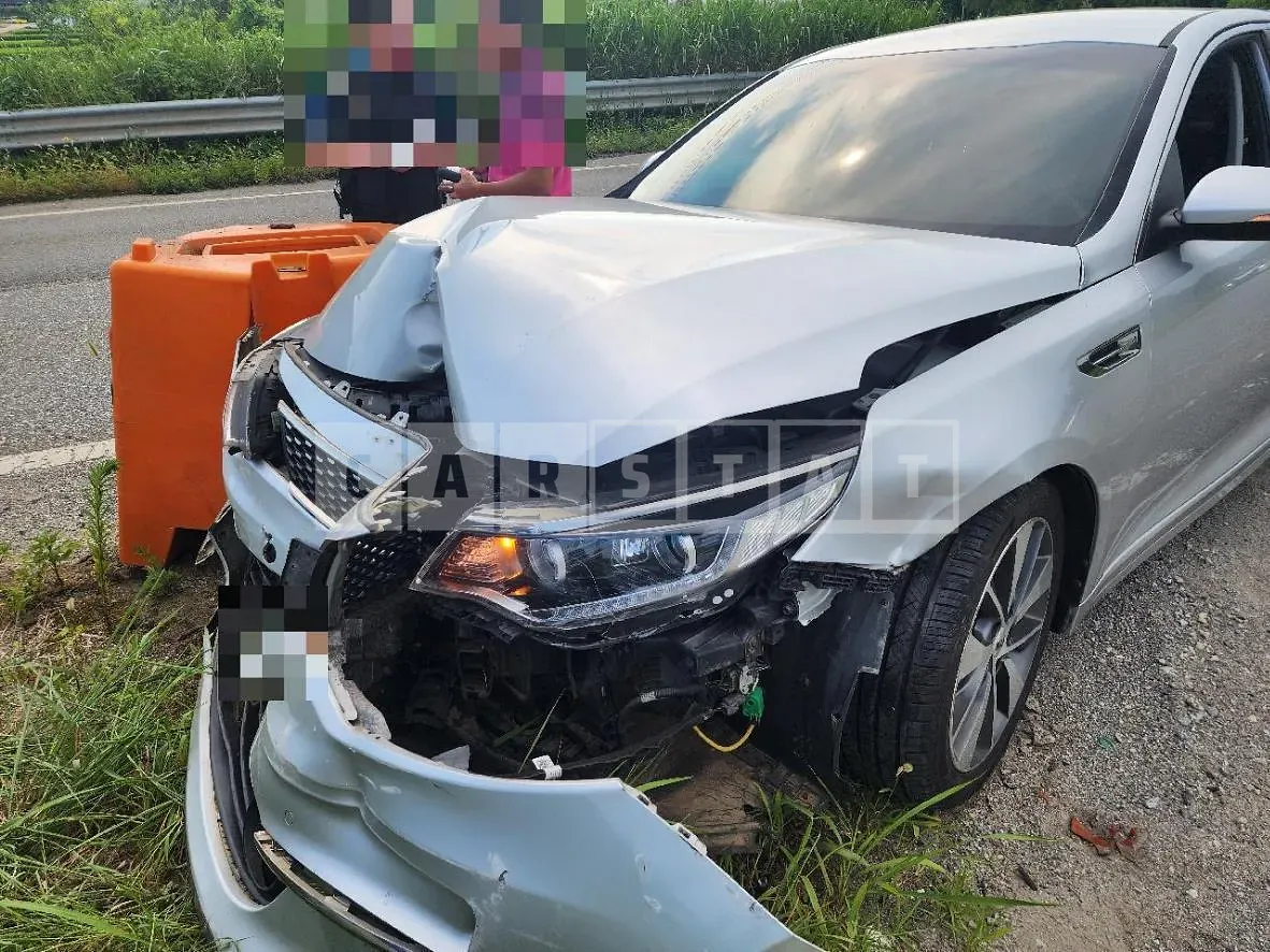 Photo 2 of 6: 2016 Kia K5 (Diesel) — Korean insurance auction