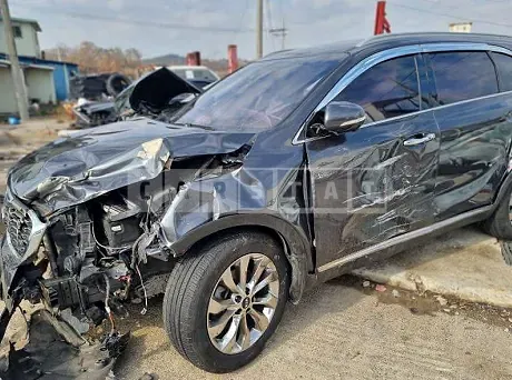 Photo 2 of 21: 2020 Kia Sorento — Korean insurance auction