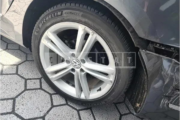 Photo 2 of 11: 2015 Volkswagen Passat 2.0 TDI — Korean insurance auction