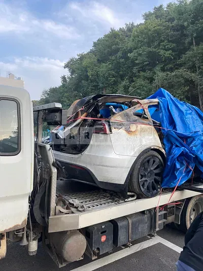 Photo 1 of 16: 2022 Tesla Model Y Long Range, VIN 7SAYGDEE0NF503212 — Korean insurance auction