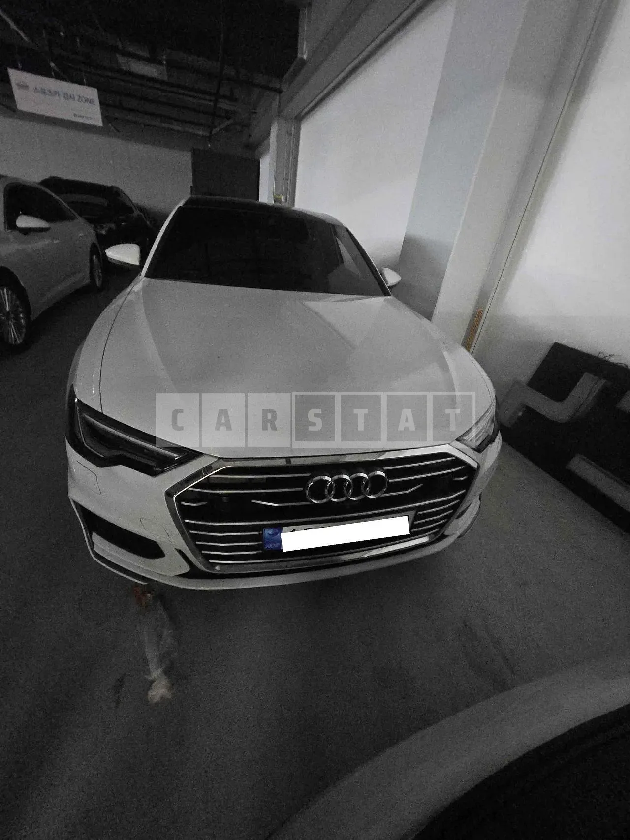 Photo 2 of 25: 2022 Audi A4 40 TFSI, VIN WAUZZZF41PA011523 — Korean insurance auction