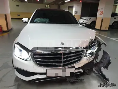 Photo 1 of 27: 2019 Mercedes-Benz E300 4Matic, VIN WDDZF4KB6KA624092 — Korean insurance auction