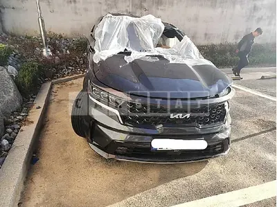 Photo 1 of 13: 2023 Kia Sorento, VIN KNARL81GBPA179984 — Korean insurance auction
