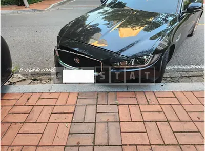 Photo 1 of 7: 2016 Jaguar XE 2.0d — Korean insurance auction