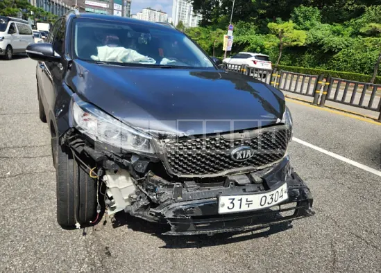 Photo 2 of 11: 2017 Kia Sorento — Korean insurance auction