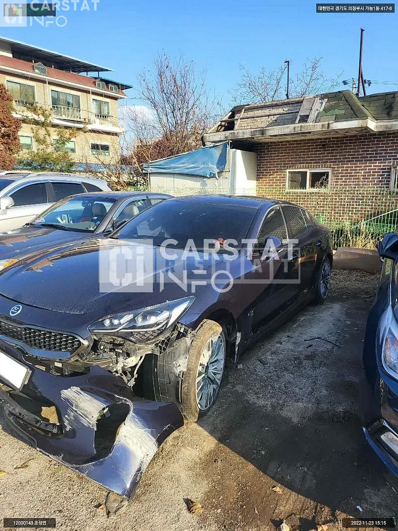 Photo 2 of 12: 2018 Kia Stinger, VIN KNAE351BBJS025851 — Korean insurance auction