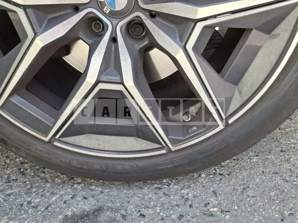 Photo 2 of 2: 2024 BMW (Two-Wheel) 523d X Drive — Korean insurance auction