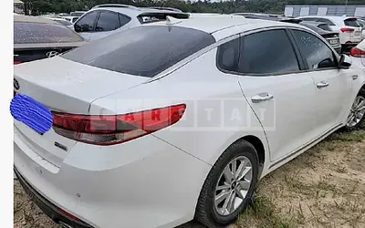 Photo 1 of 8: 2016 Kia K5, VIN KNAGT415GGA016374 — Korean insurance auction
