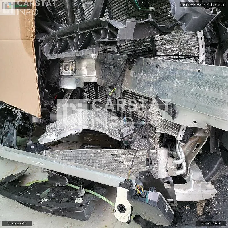 Photo 2 of 19: 2021 BMW X7, VIN WBACX6108N9J28738 — Korean insurance auction