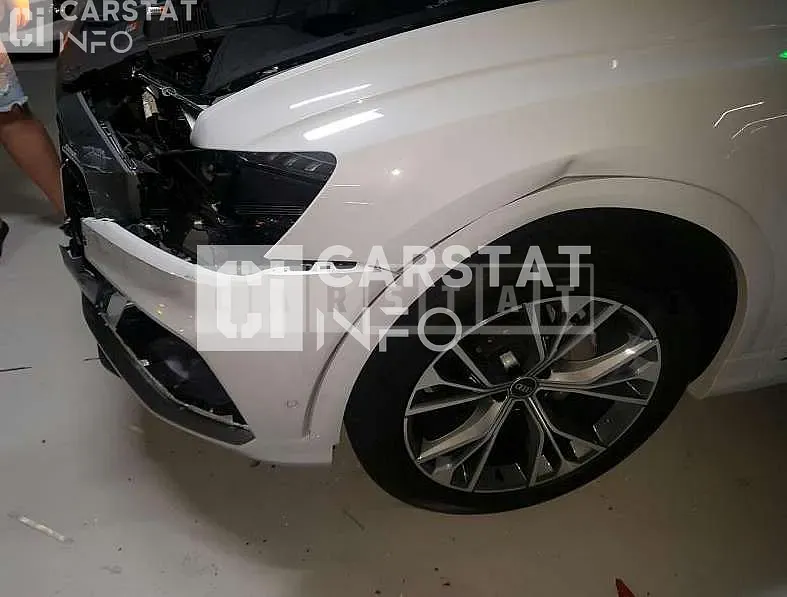Photo 2 of 6: 2021 Audi Q8 50 TDI quattro, VIN WAUZZZF10MD006412 — Korean insurance auction