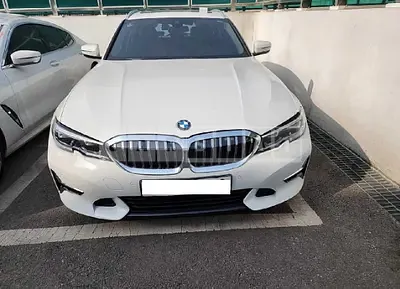 Photo 1 of 13: 2021 BMW 320i, VIN WBA11ED07MFK97423 — Korean insurance auction
