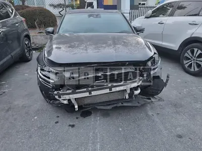Photo 1 of 23: 2021 Genesis G70 2.0, VIN KMTG341ABMU089305 — Korean insurance auction