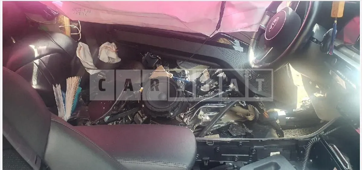 Photo 2 of 43: 2020 Kia K5 2.0 (Hybrid) — Korean insurance auction