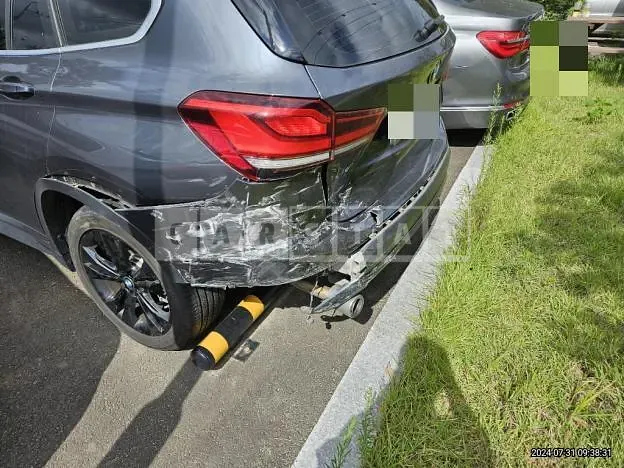 Photo 2 of 15: 2020 BMW X1 xDrive20i Advantage — Korean insurance auction