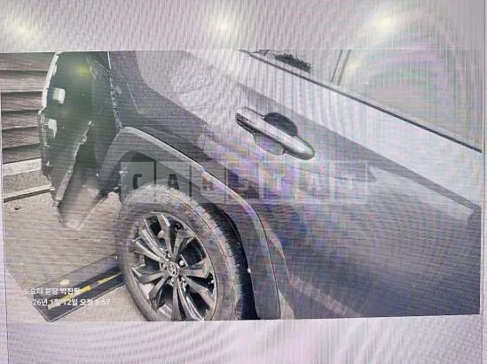 Photo 2 of 19: 2023 Toyota RAV4 Hybrid AWD, VIN JTMDWRFV0PD171681 — Korean insurance auction