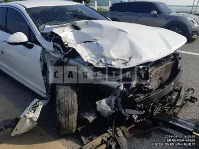 Photo 1 of 12: 2023 Kia K5 — Korean insurance auction