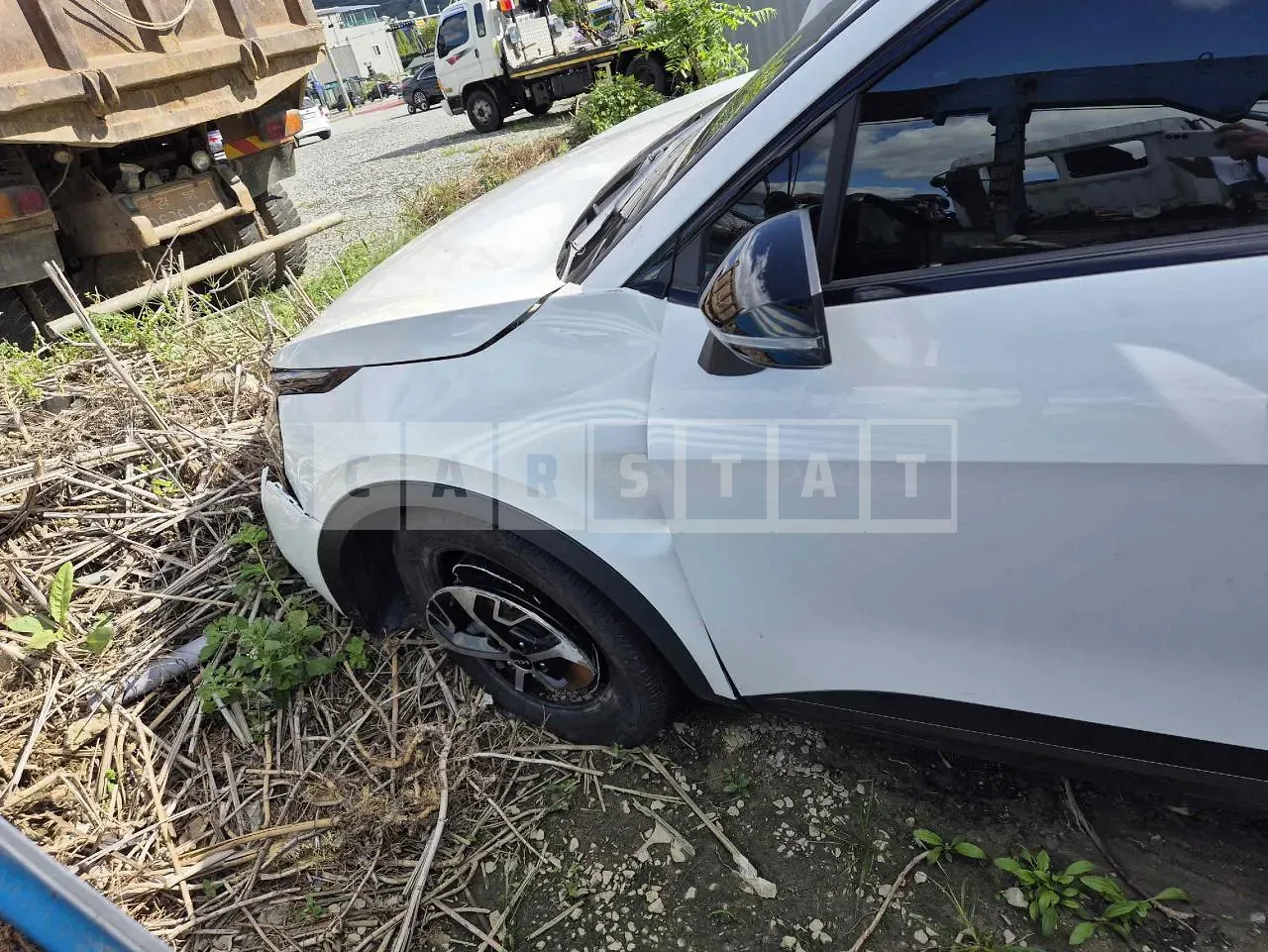 Photo 2 of 26: 2023 Kia Sportage Hybrid, VIN KNAPW81GBRK112741 — Korean insurance auction