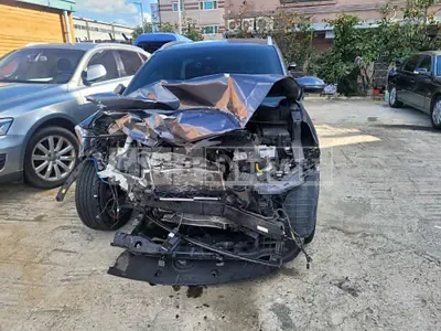 Photo 1 of 8: 2019 Hyundai Tucson, VIN KMHJ5812GKU933709 — Korean insurance auction