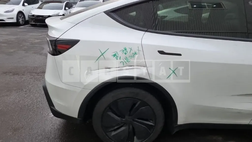 Photo 2 of 18: 2025 Tesla Model Y — Korean insurance auction