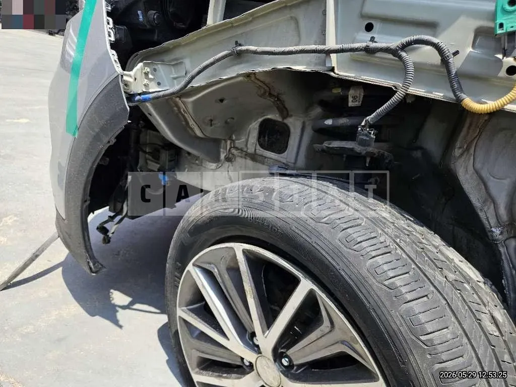 Photo 2 of 13: 2016 Hyundai Tucson TL — Korean insurance auction