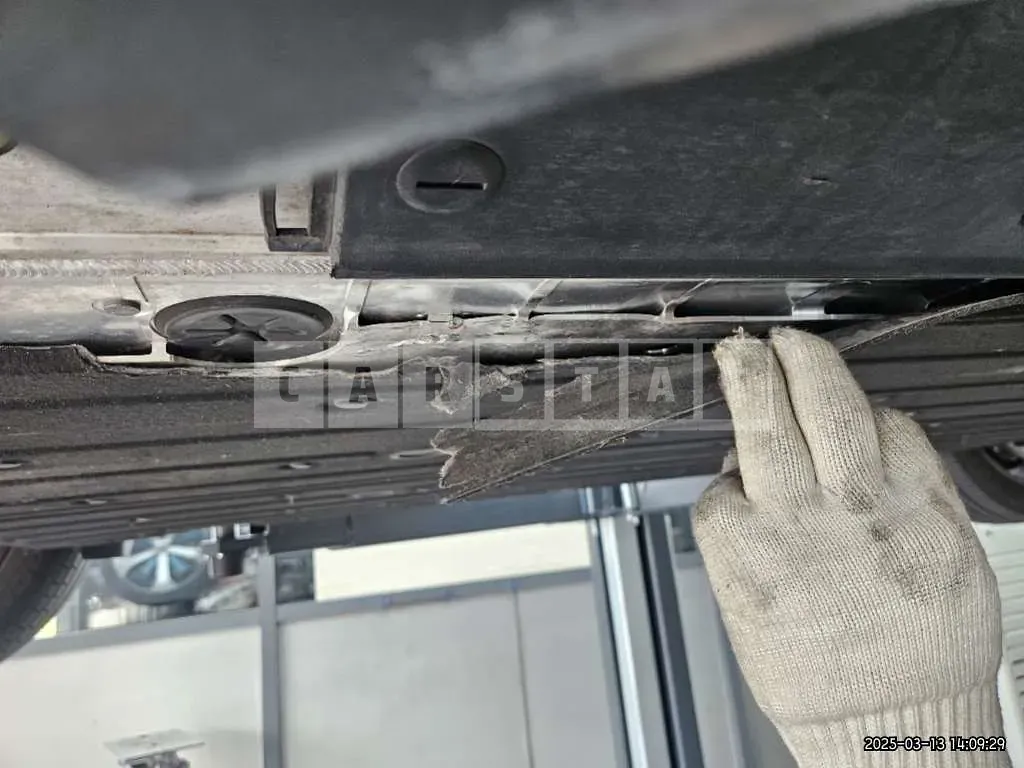 Photo 2 of 26: 2021 Mercedes-Benz (parts) EQC400 4Matic Battery — Korean insurance auction