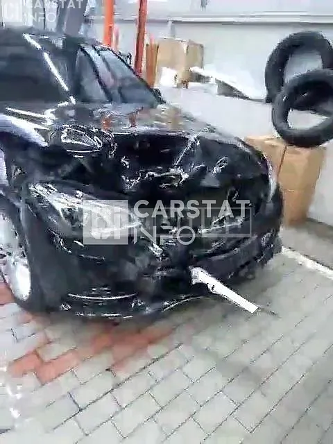 Photo 2 of 21: 2016 Mercedes-Benz E300, VIN WDDHF5FB2GB289684 — Korean insurance auction