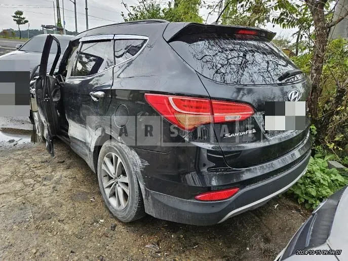 Photo 2 of 19: 2014 Hyundai Santa Fe DM 2.0 — Korean insurance auction
