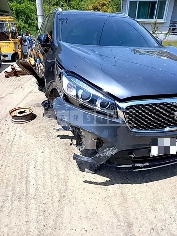 Photo 2 of 7: 2015 Kia Sorento 2.0 — Korean insurance auction