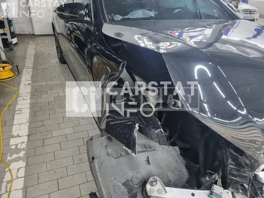 Photo 2 of 14: 2017 Mercedes-Benz E300 — Korean insurance auction