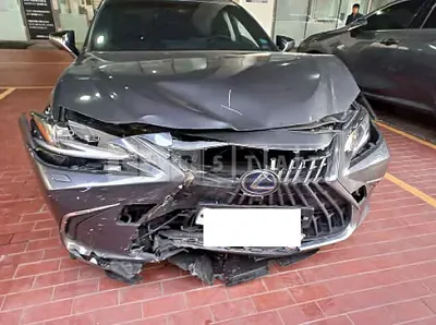 Photo 1 of 34: 2022 Lexus ES300h — Korean insurance auction