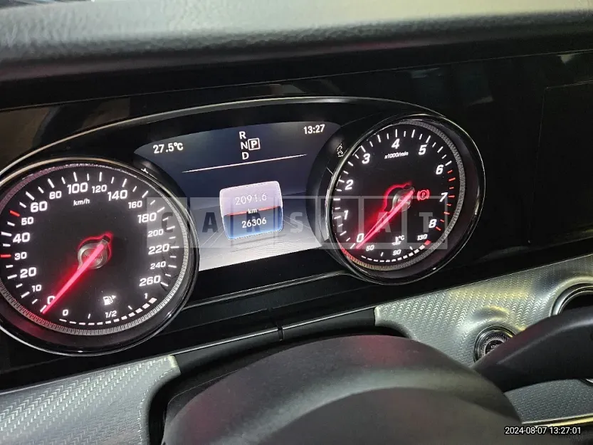 Photo 2 of 10: 2020 Mercedes-Benz E250 — Korean insurance auction