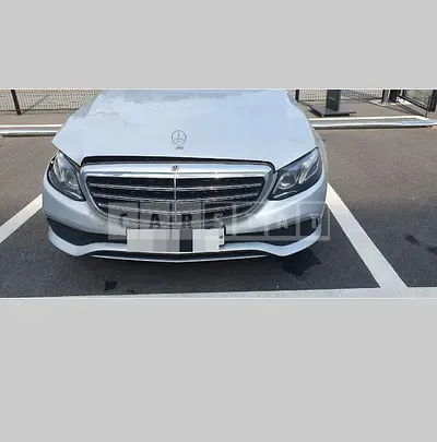 Photo 1 of 15: 2019 Mercedes-Benz E300 — Korean insurance auction