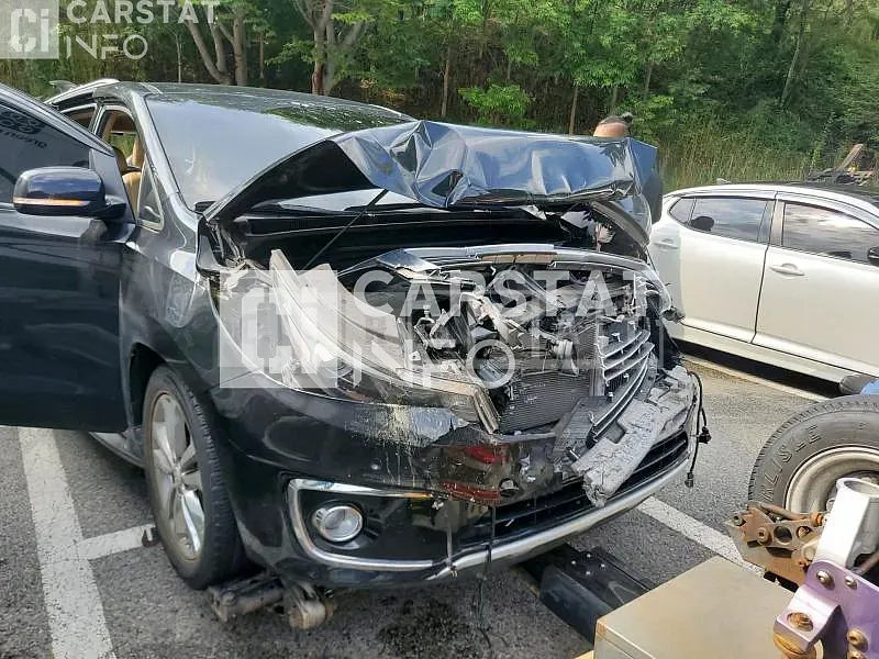 Photo 2 of 20: 2016 Kia Carnival, VIN KNAMC81ABGS237263 — Korean insurance auction
