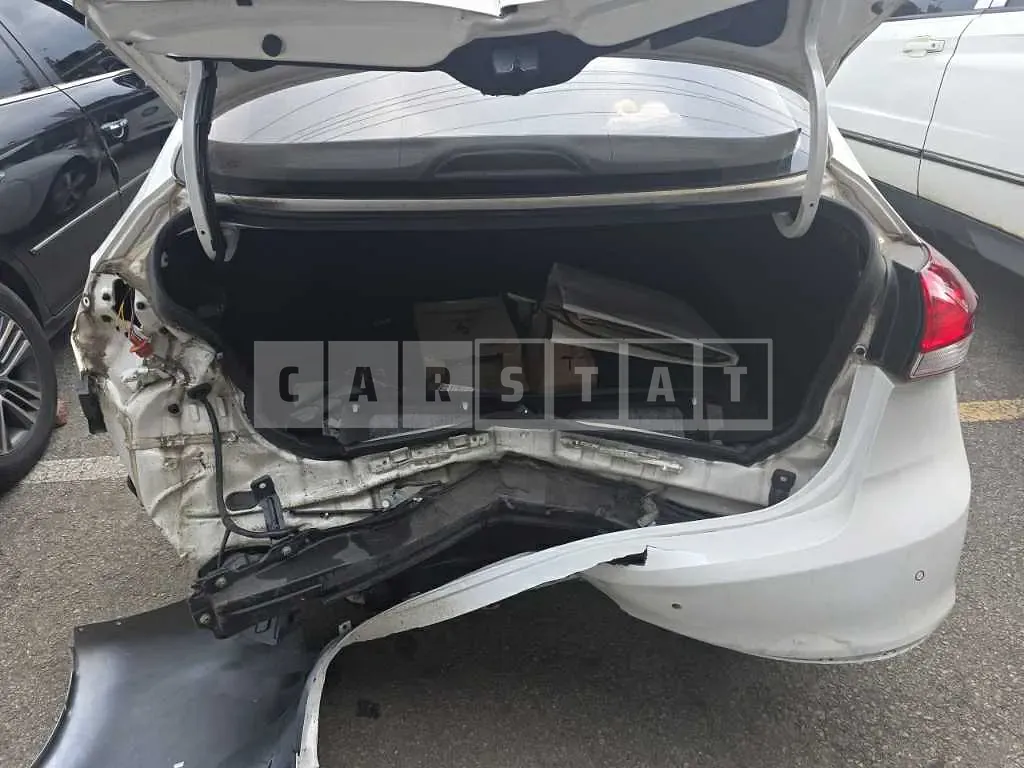 Photo 2 of 7: 2016 Kia Kz — Korean insurance auction