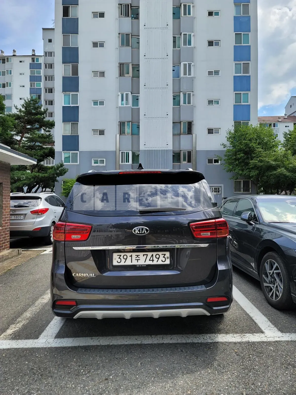 Photo 2 of 11: 2019 Kia Carnival 2.2, VIN KNAME811BLS635097 — Korean insurance auction
