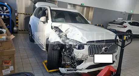 Photo 2 of 19: 2022 Volvo XC90 T8 AWD, VIN YV1LFH60DN1866951 — Korean insurance auction