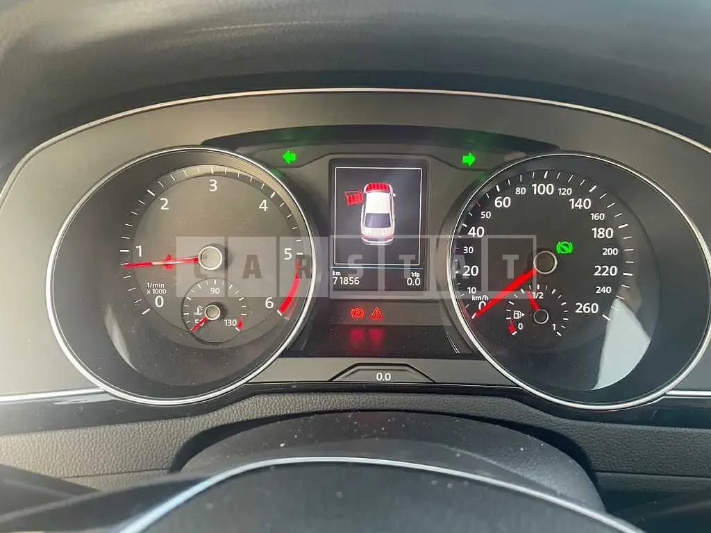 Photo 2 of 11: 2018 Volkswagen Passat GT 2.0TDI, VIN WVWZZZ3CZJE123117 — Korean insurance auction