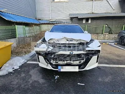 Photo 1 of 17: 2023 BMW 740d xDrive — Korean insurance auction