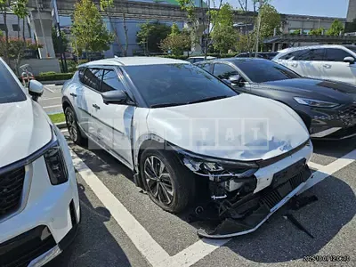 Photo 1 of 27: 2022 Kia EV6 — Korean insurance auction